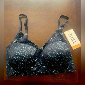 True & Co triangle convertible strap bra NWT